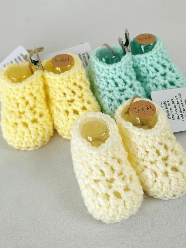 Baby booties 
